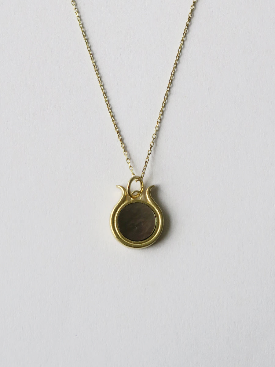 【rn】Hathor 《 Black Mother of Pearl》(mini)