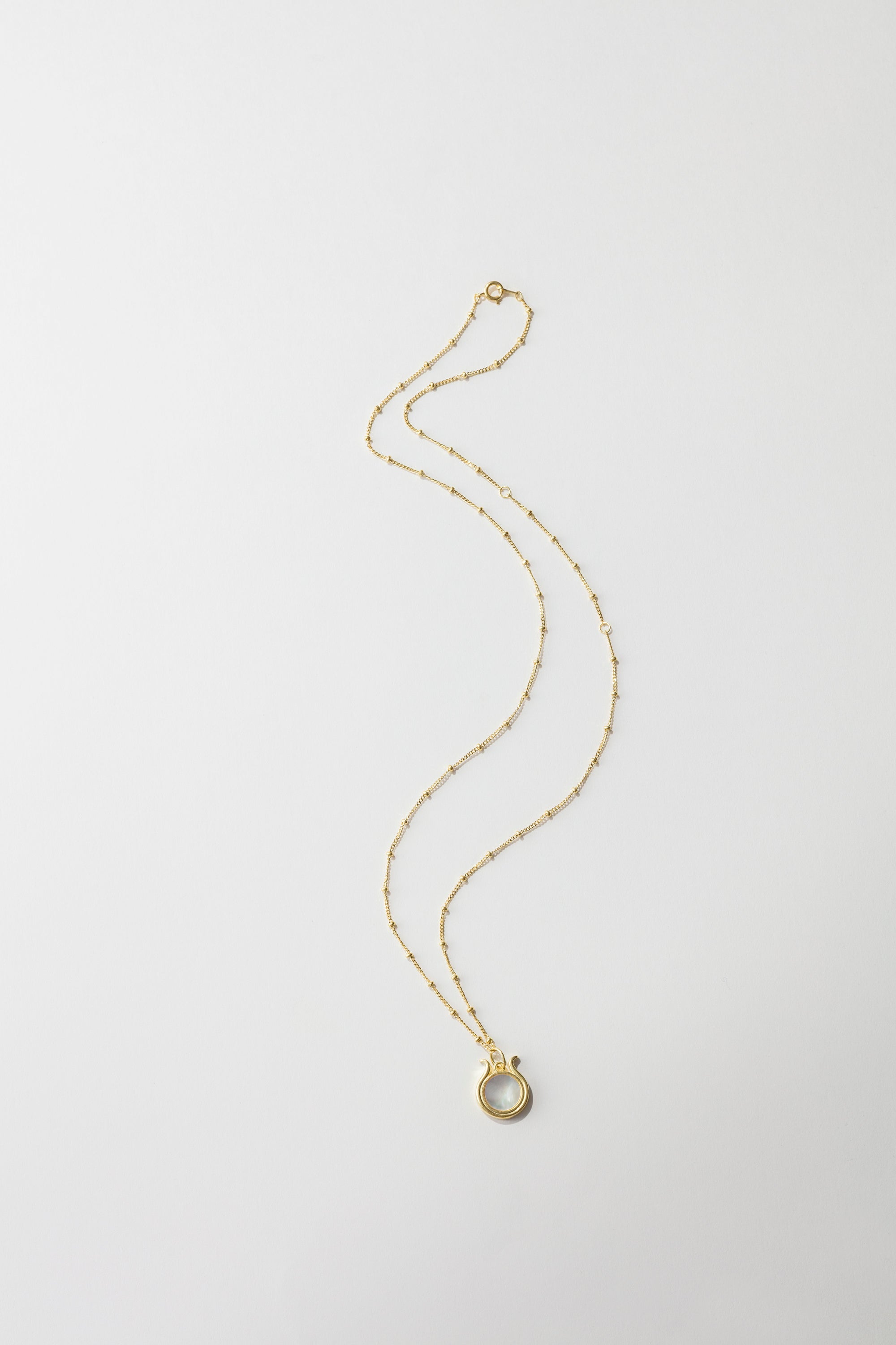 【rn】 Hathor 《White Mother of Pearl 》
