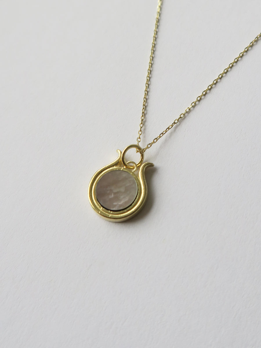 【rn】Hathor 《 Black Mother of Pearl》(mini)