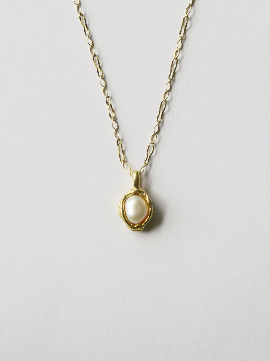 The World Is My Oyster 《Necklace》（Pearl）