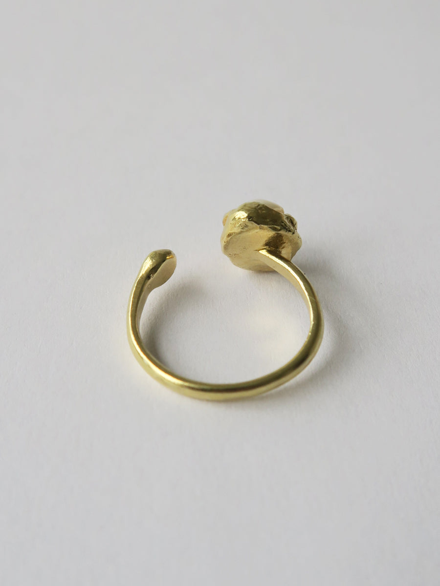 The World Is My Oyster 《Ring》（Moonstone）