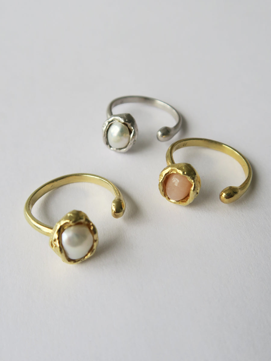 The World Is My Oyster 《Ring》（Moonstone）