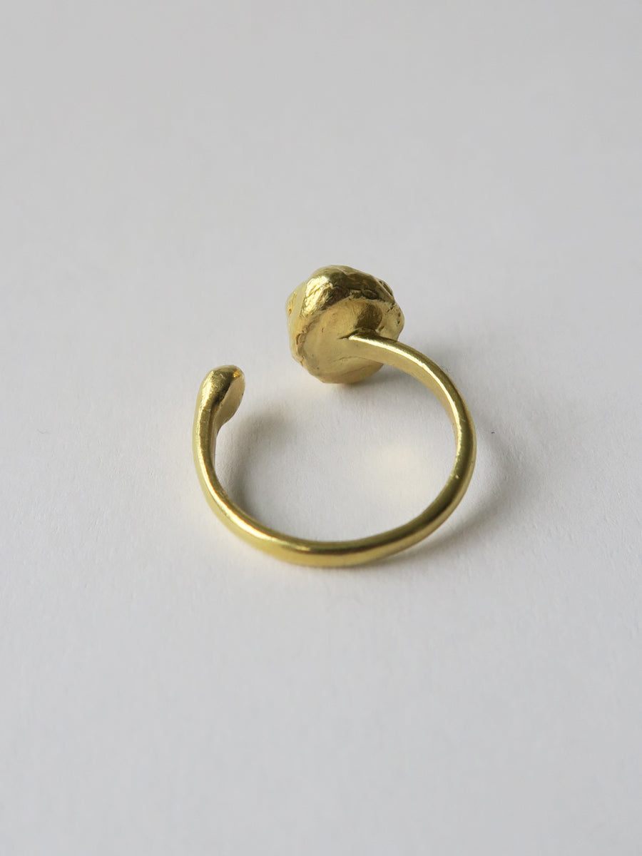 The World Is My Oyster 《Ring》（Pearl）