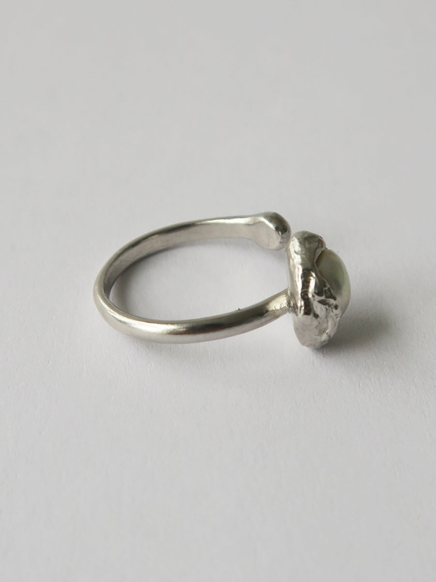 The World Is My Oyster 《Ring》（Pearl）Silver